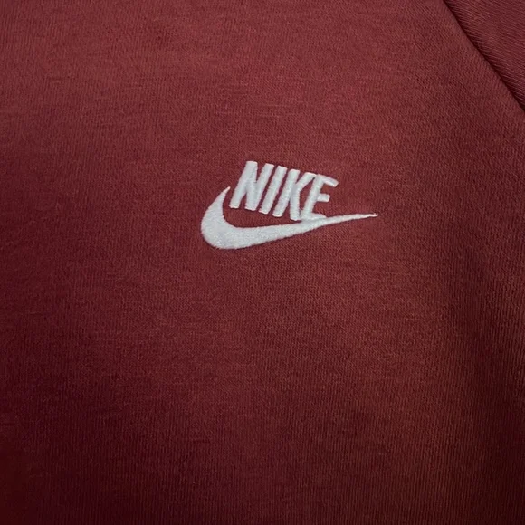 Nike woman’s pullover sweater cowl neck - Picture 3 of 7